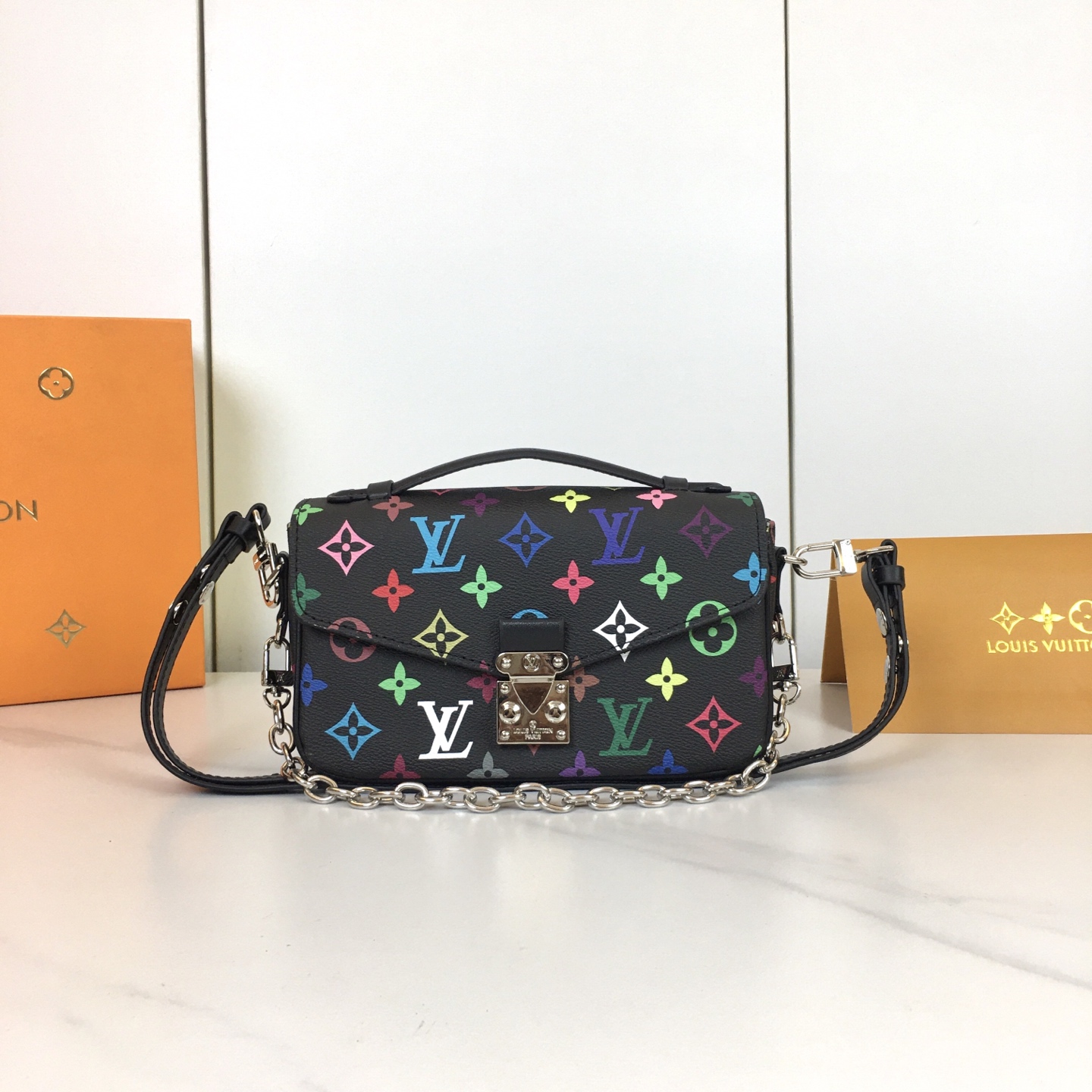 LV bag 303